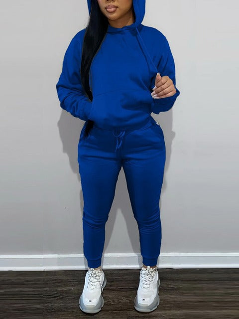 Men's casual jogging suit set with hoodie kangaroo pocket and tapered jogging pants
