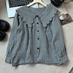 Women's Blouse with Large Collar and Ruffle Details
