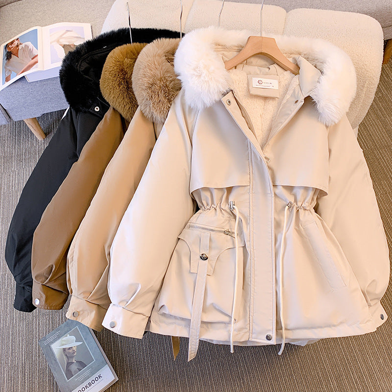 Women's Fashionable Winter Jacket with Detachable Faux Fur Collar and Practical Pockets