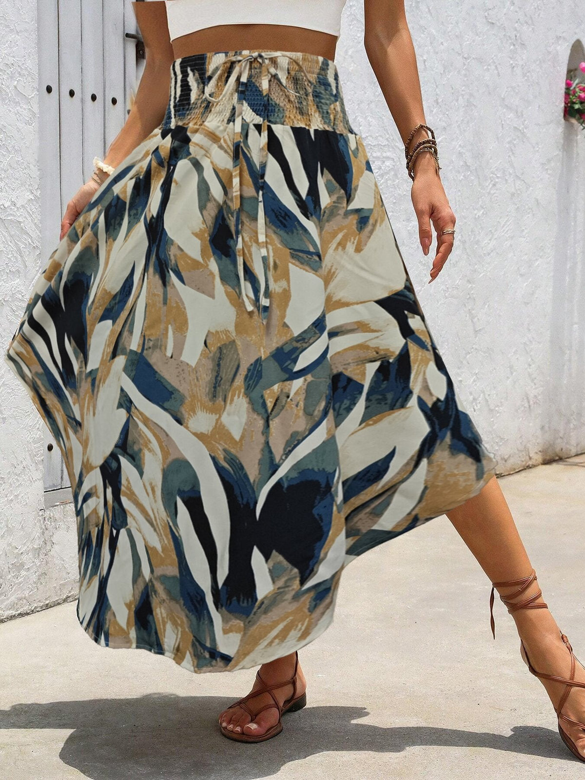Women's Midi Skirt with Elastic Waistband and Floral Pattern
