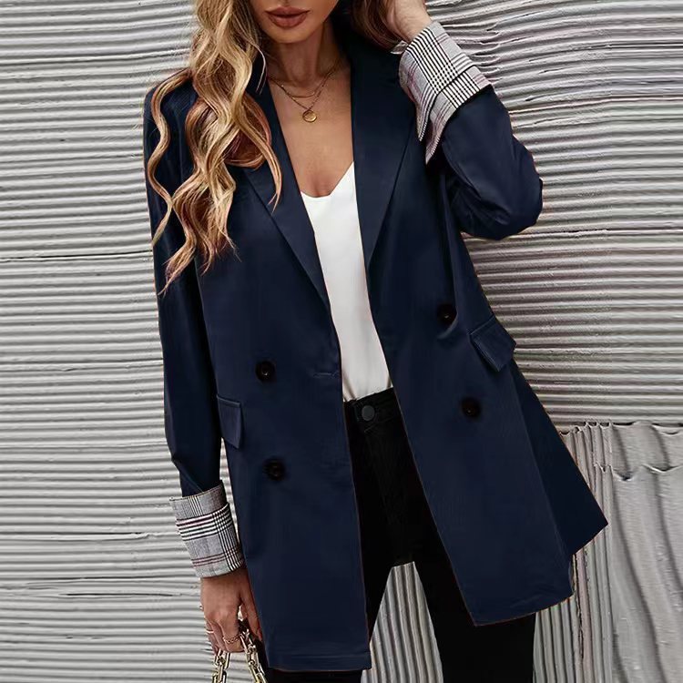Elegant Double-Breasted Blazer with Plaid Detail