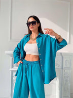 Women's Casual Two-Piece Set in Lightweight Fabric with Wide Blouse and Comfortable Pants