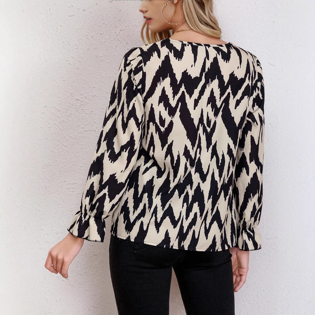 Women's Blouse with Modern Zigzag Pattern and Elegant Balloon Sleeves