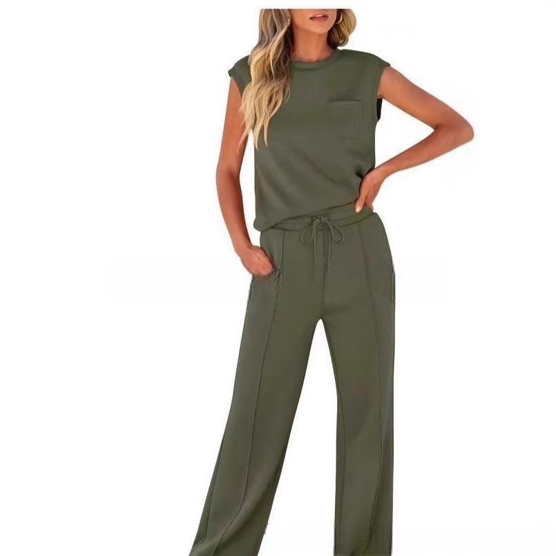 Women's Comfortable Lounge Set with Wide Cut and Fashionable Details