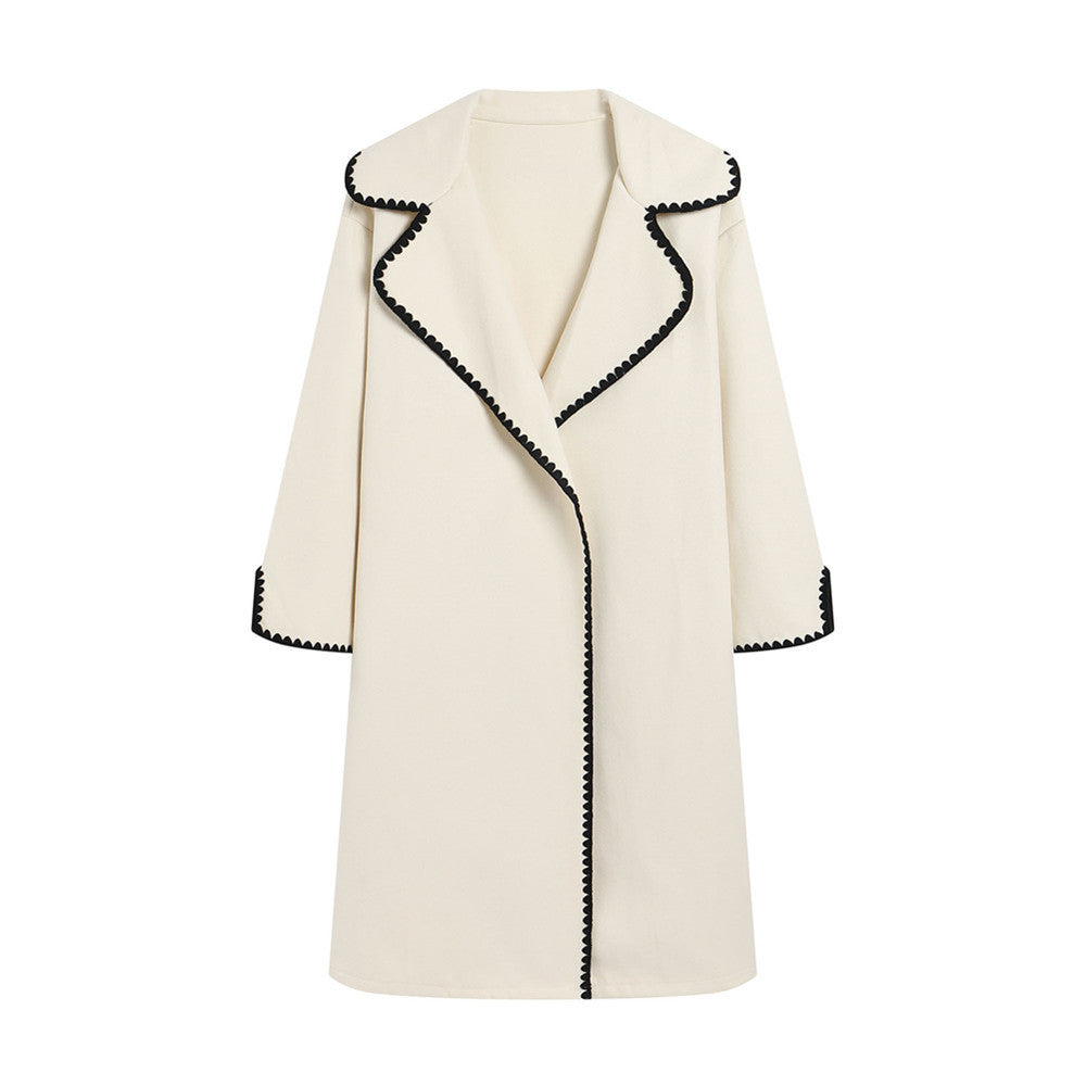 Women's Elegant Coat with Stylish Fold-Over Collar and Contrasting Stitching
