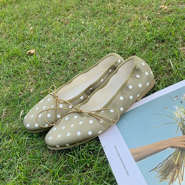 Women's Ballet Flats with Bow Detail