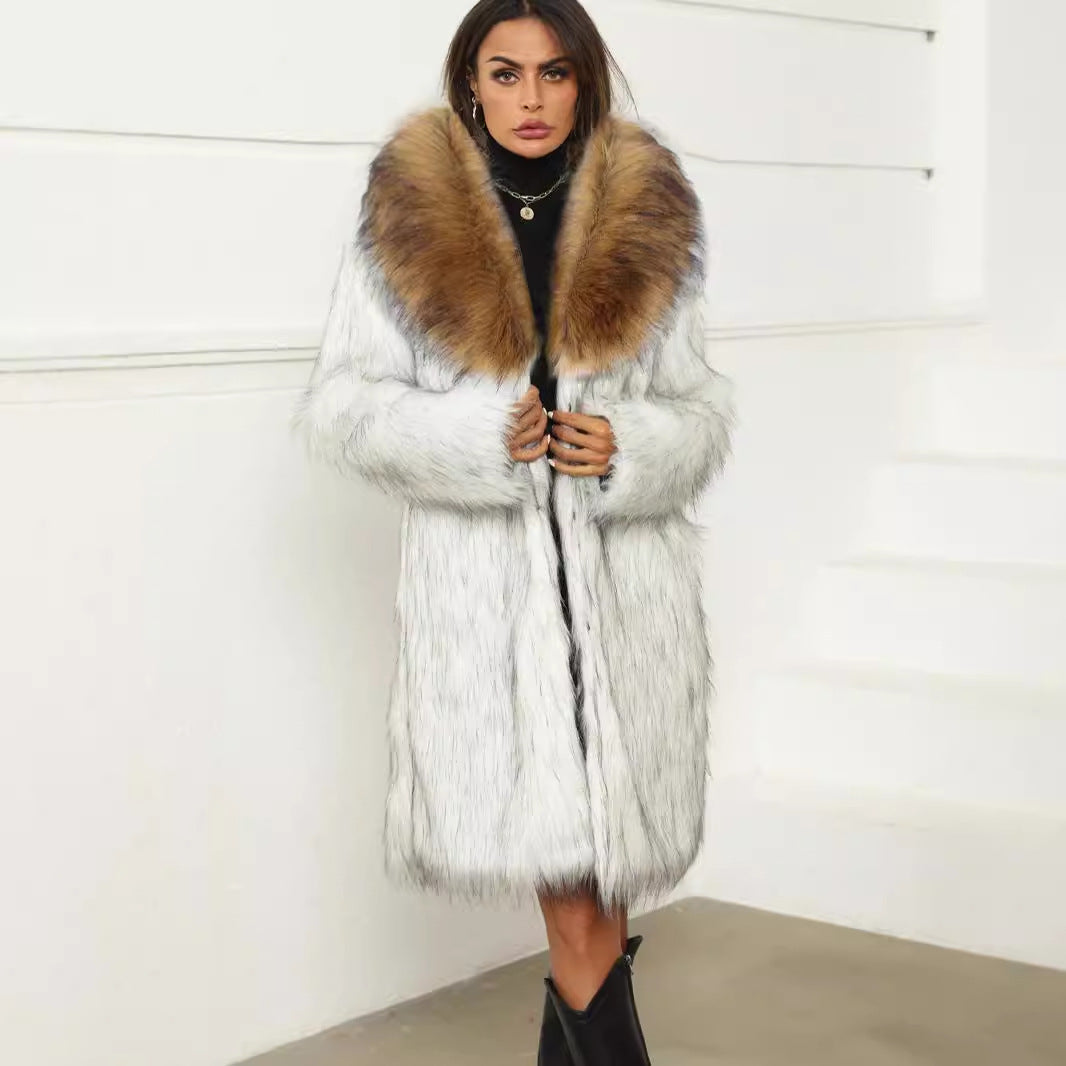 Women's Luxurious Faux Fur Coat with Voluminous Collar