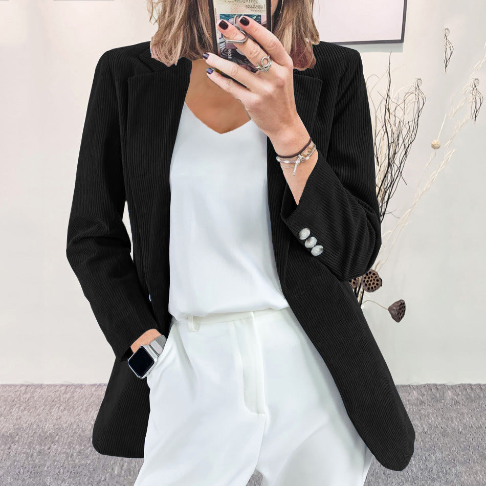 Elegant Striped Blazer with Slim Silhouette