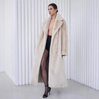 Elegant Lined Winter Coat with Wide Lapels