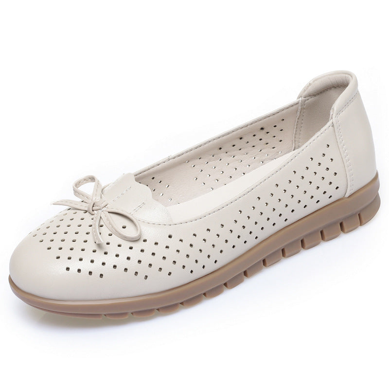 Women's Breathable Moccasins with Decorative Hole Design and Comfortable Sole