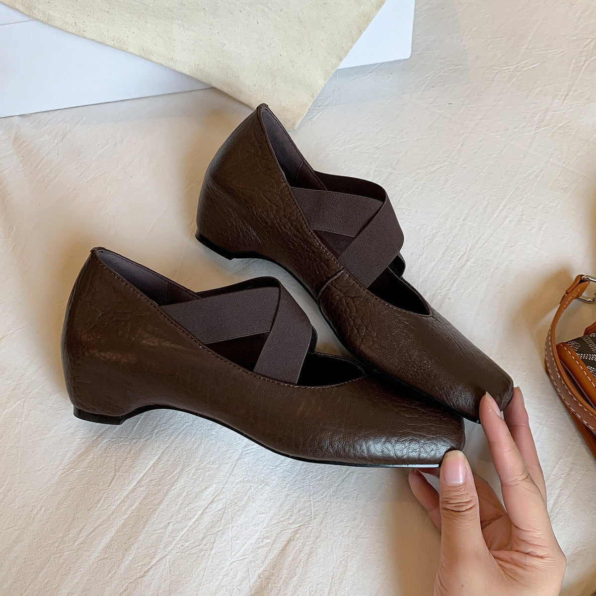 Women's Ballet Flats with Elegant Strap and Comfortable Footbed
