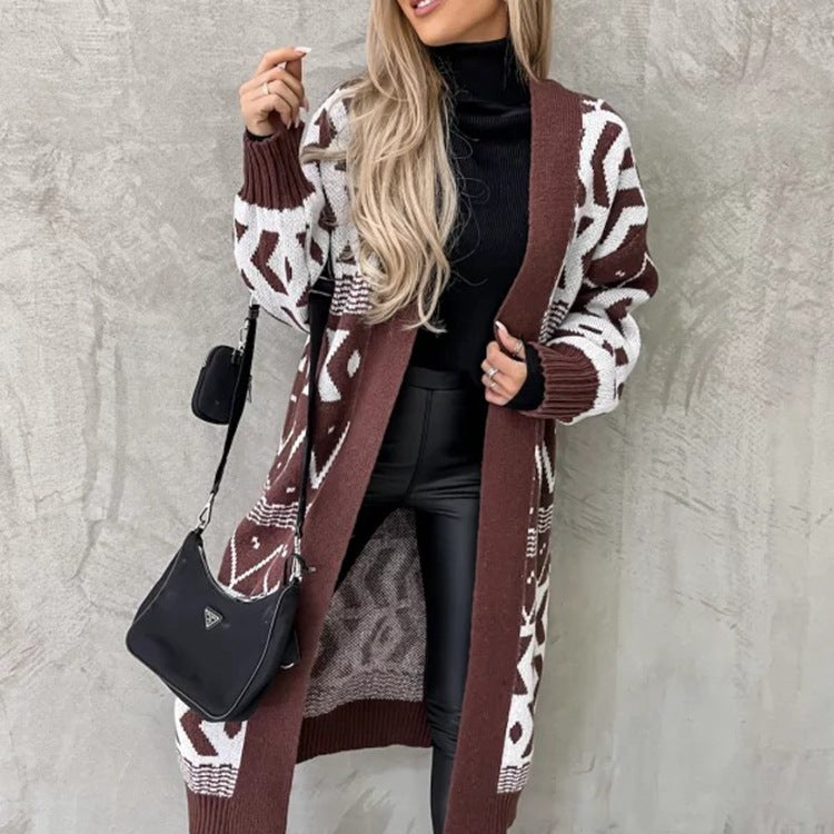 Women's Chunky Knit Cardigan with Graphic Pattern and Open Front