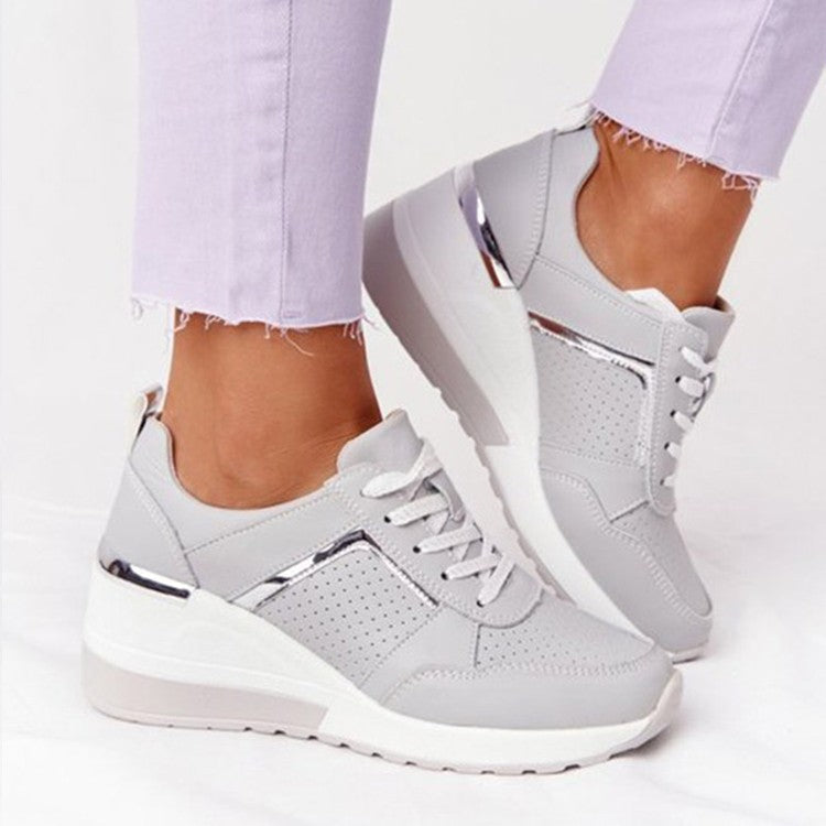 Women's Breathable Sneakers with Perforated Details and Comfortable Footbed
