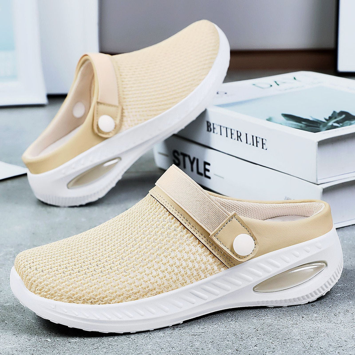 Women's Breathable Clogs with Flexible Design