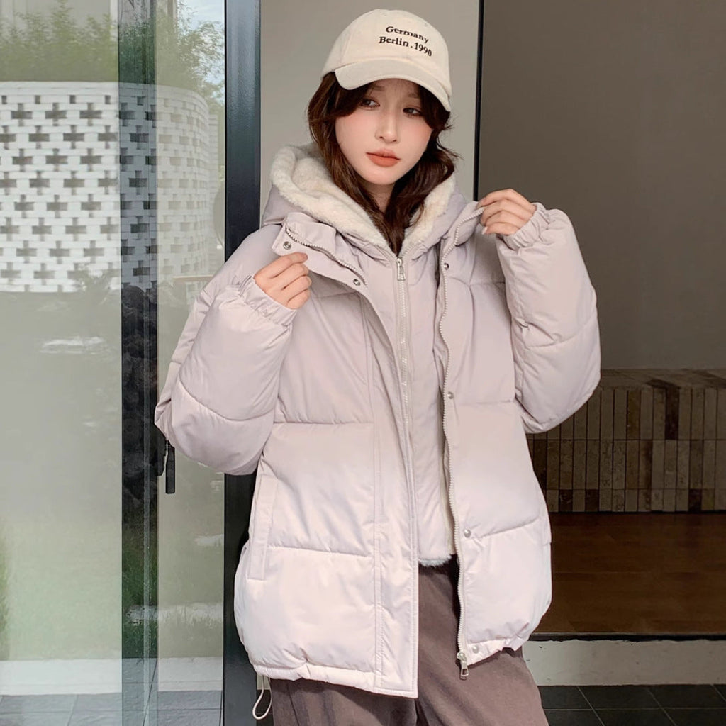 Fashionable Puffer Jacket with Detachable Faux Fur Collar and Pockets