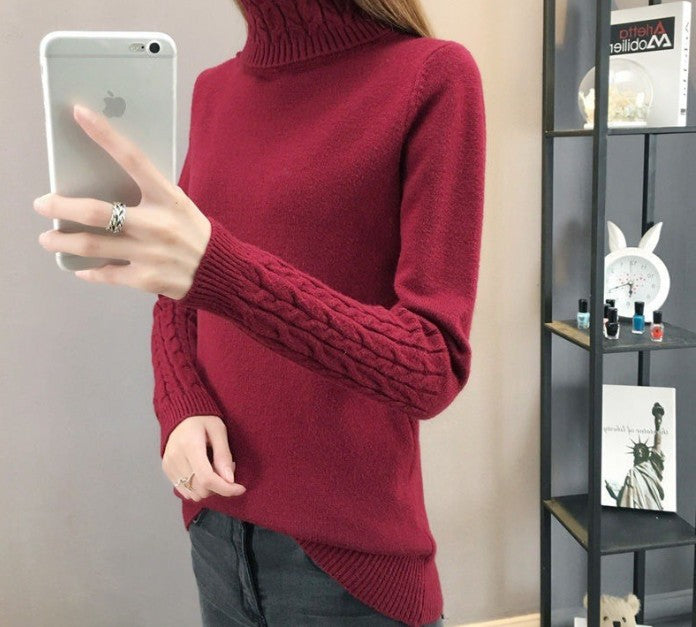 Women's Fine Knit Turtleneck Sweater with Cable Knit Pattern