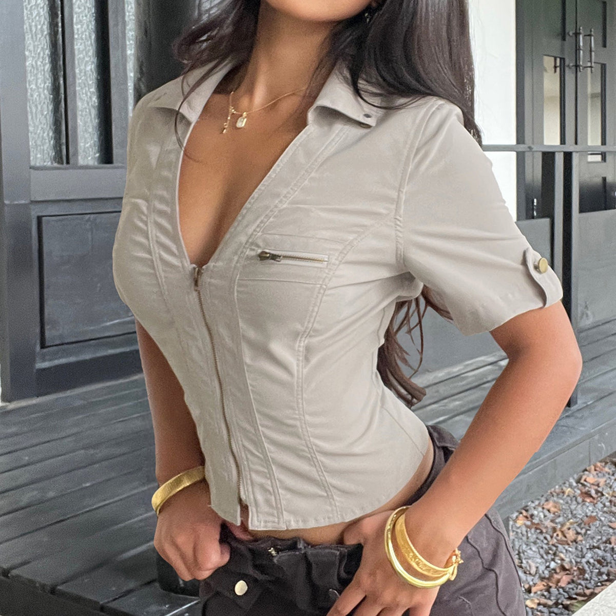 Women's Short-Sleeve Blouse with Refined Collar and Zipper