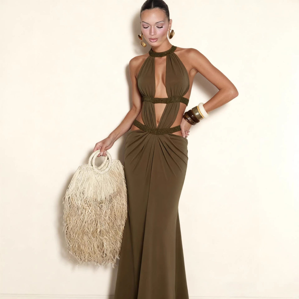 Elegant Evening Dress with Cut-Out Design and Sparkling Accents