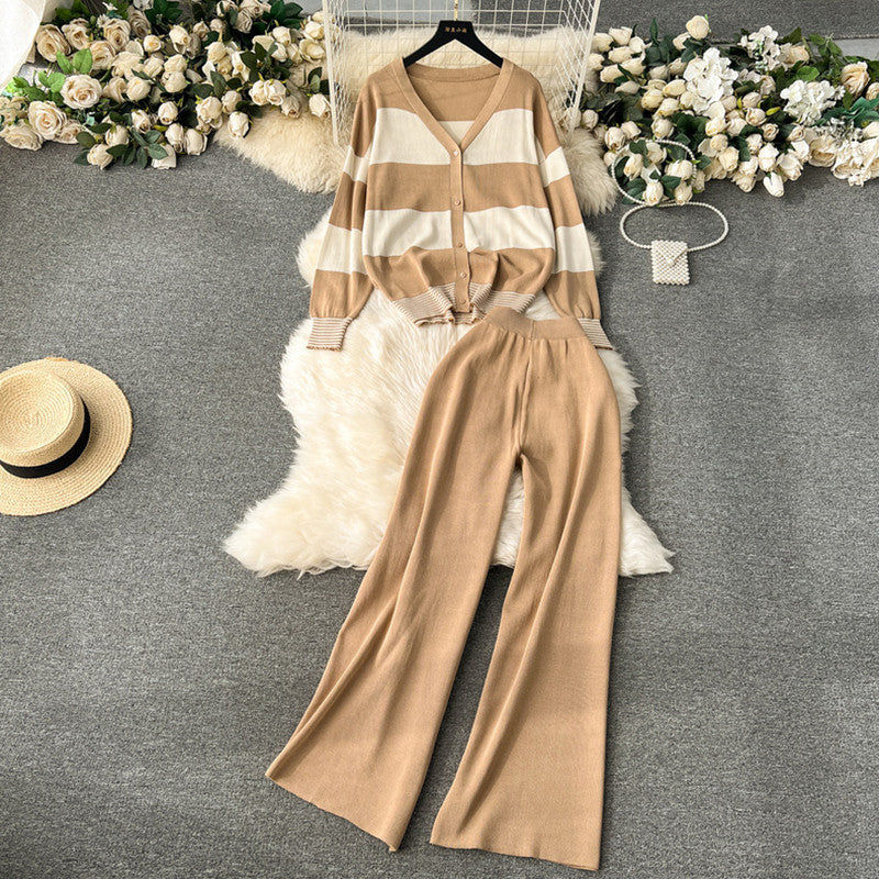 Women's Casual Knit Suit with Wide Pant Hems