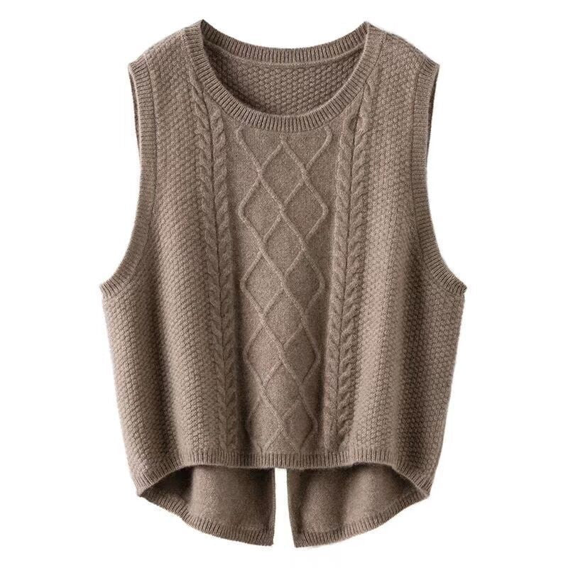 Women's Sleeveless Cable Knit Vest with Modern Details