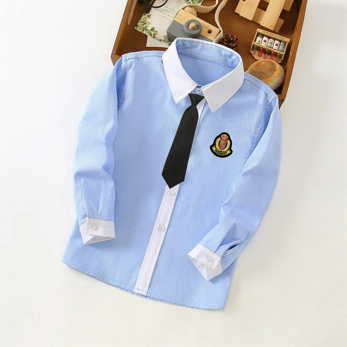 Elegant Shirt with Contrast Cuffs