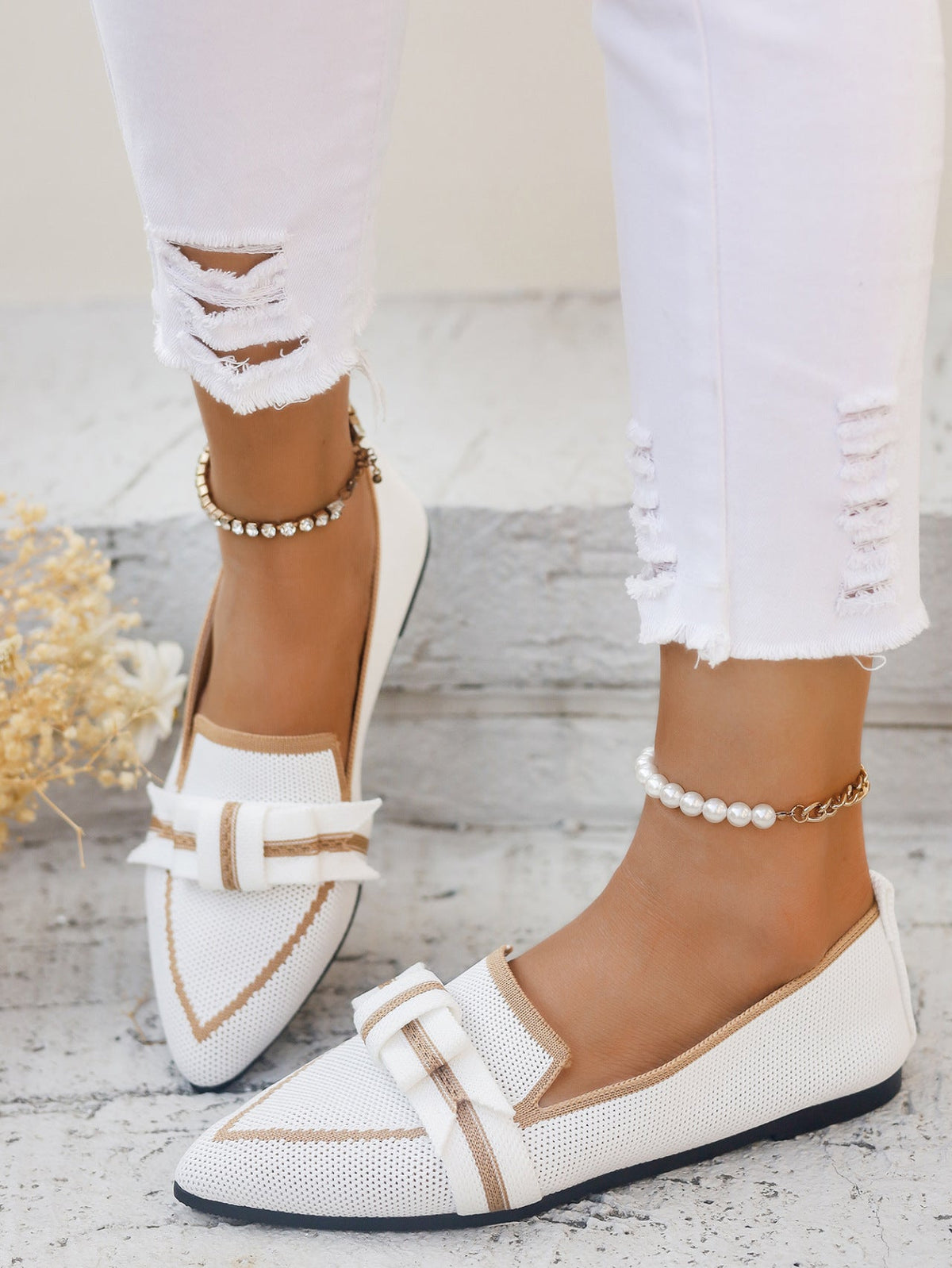 Women's Ballet Flats with Elegant Bow Appliqué and Breathable Upper