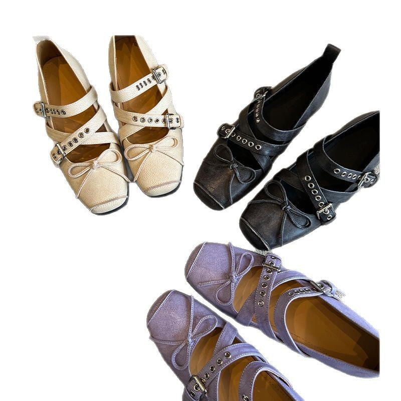 Women's Ballet Flats with Decorative Strap and Pleated Design