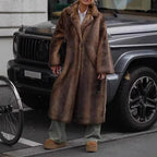 Elegant Faux Fur Coat with Soft Lining