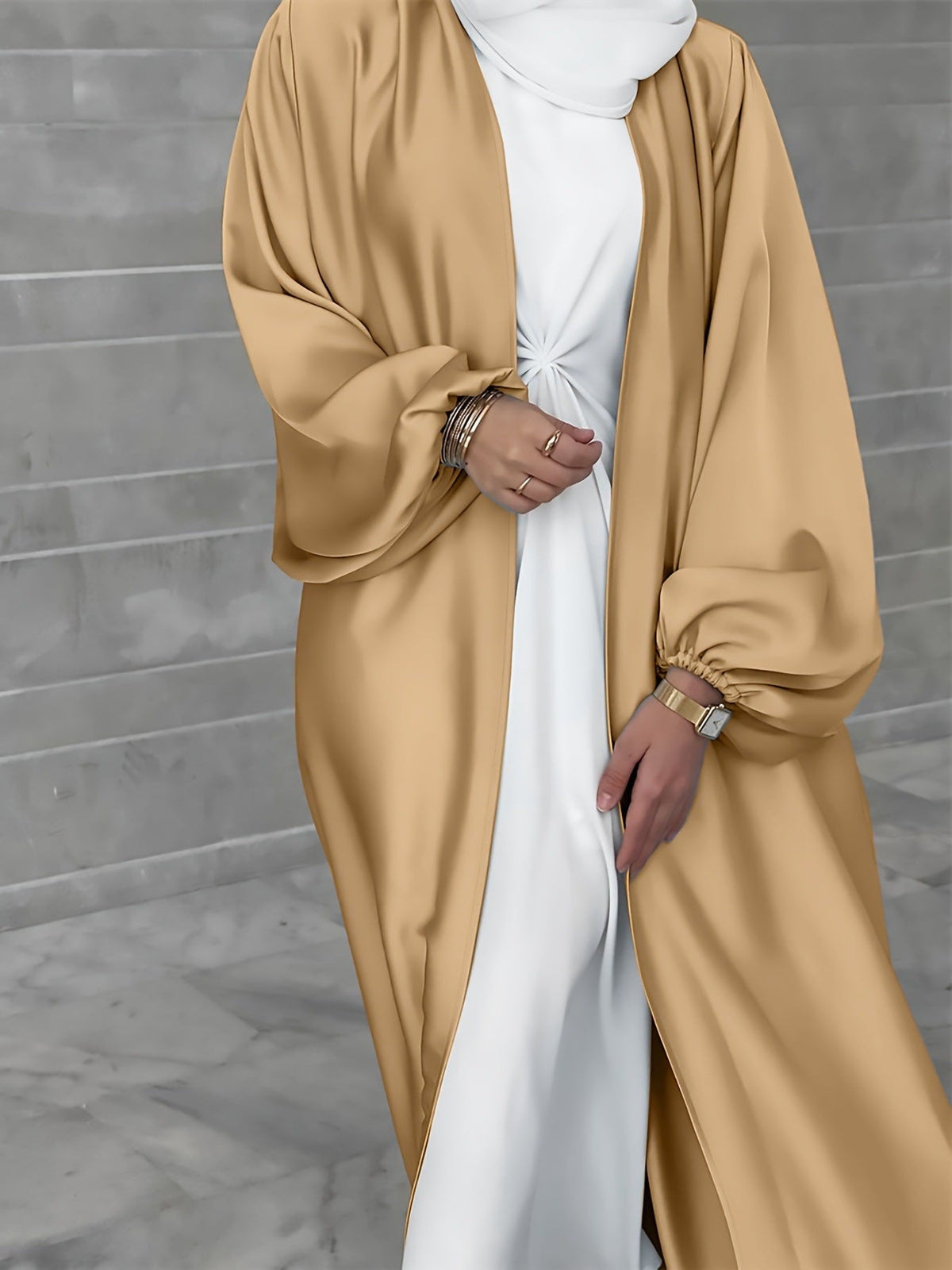 Elegant Long Cardigan in Flowing Fabric with Wide Cut
