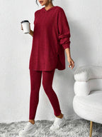 Women's Casual Lounge Outfit with Oversized Sweater and Leggings