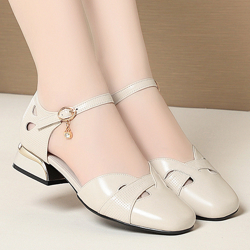 Women's Ballet Flats with Decorative Strap and Modern Heel