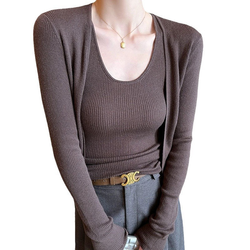 Elegant and Comfortable Minimalist Cardigan