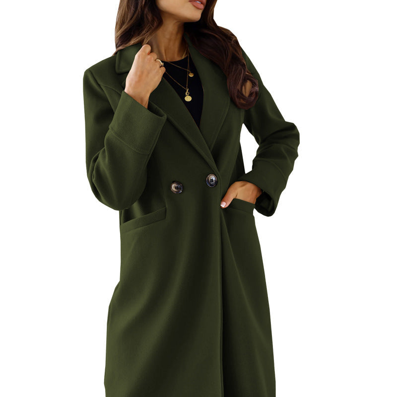 Elegant Wool Coat with Double-Breasted Button Front and Pockets