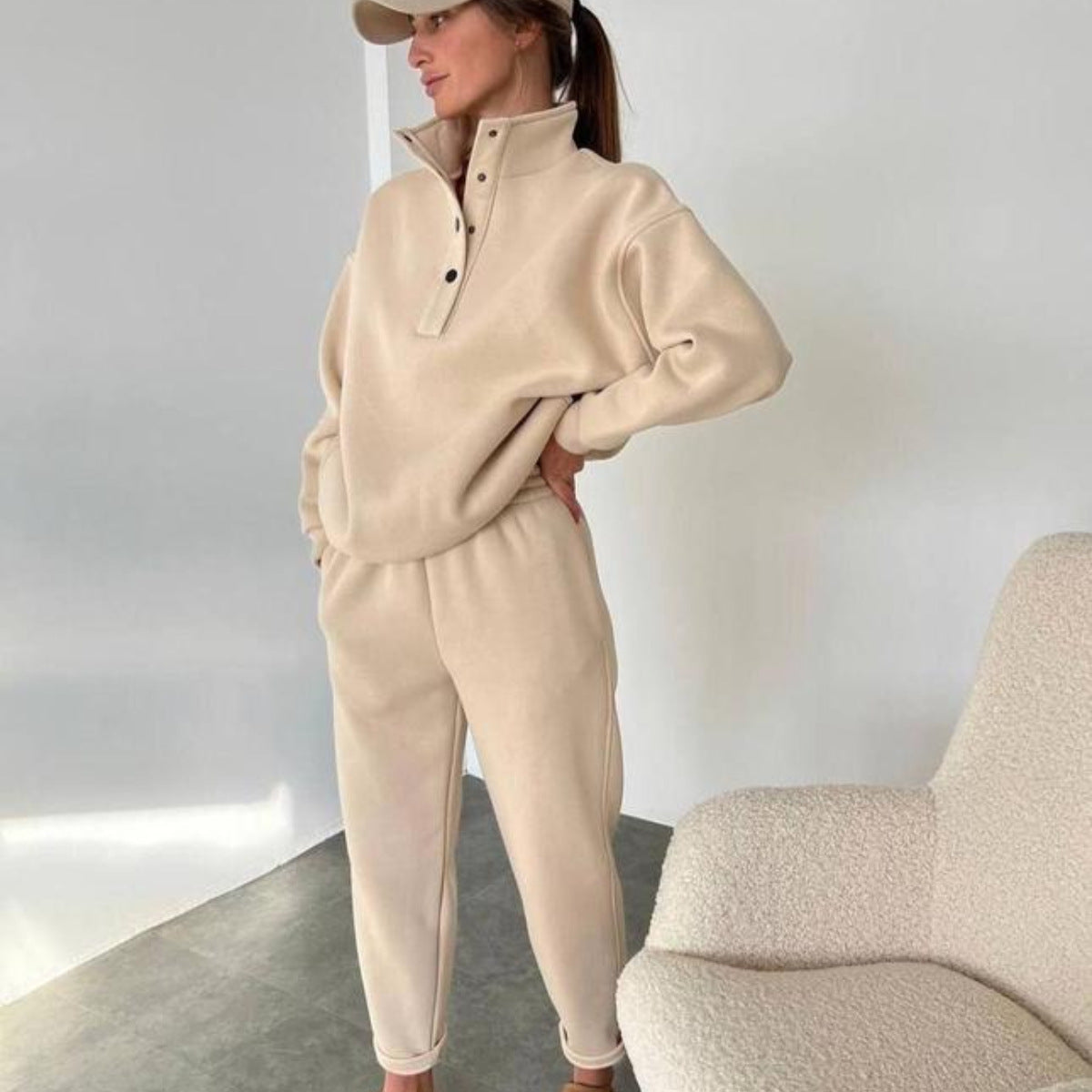 Women's Oversized Fleece Set with Stand-Up Collar and Joggers