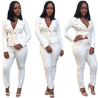 Elegant Women's Blazer Outfit with Fitted Trousers