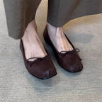 Women's Ballet Flats with Elegant Bow Detail and Soft Leather