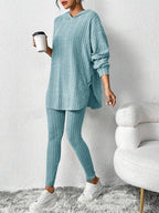 Women's Casual Lounge Outfit with Oversized Sweater and Leggings