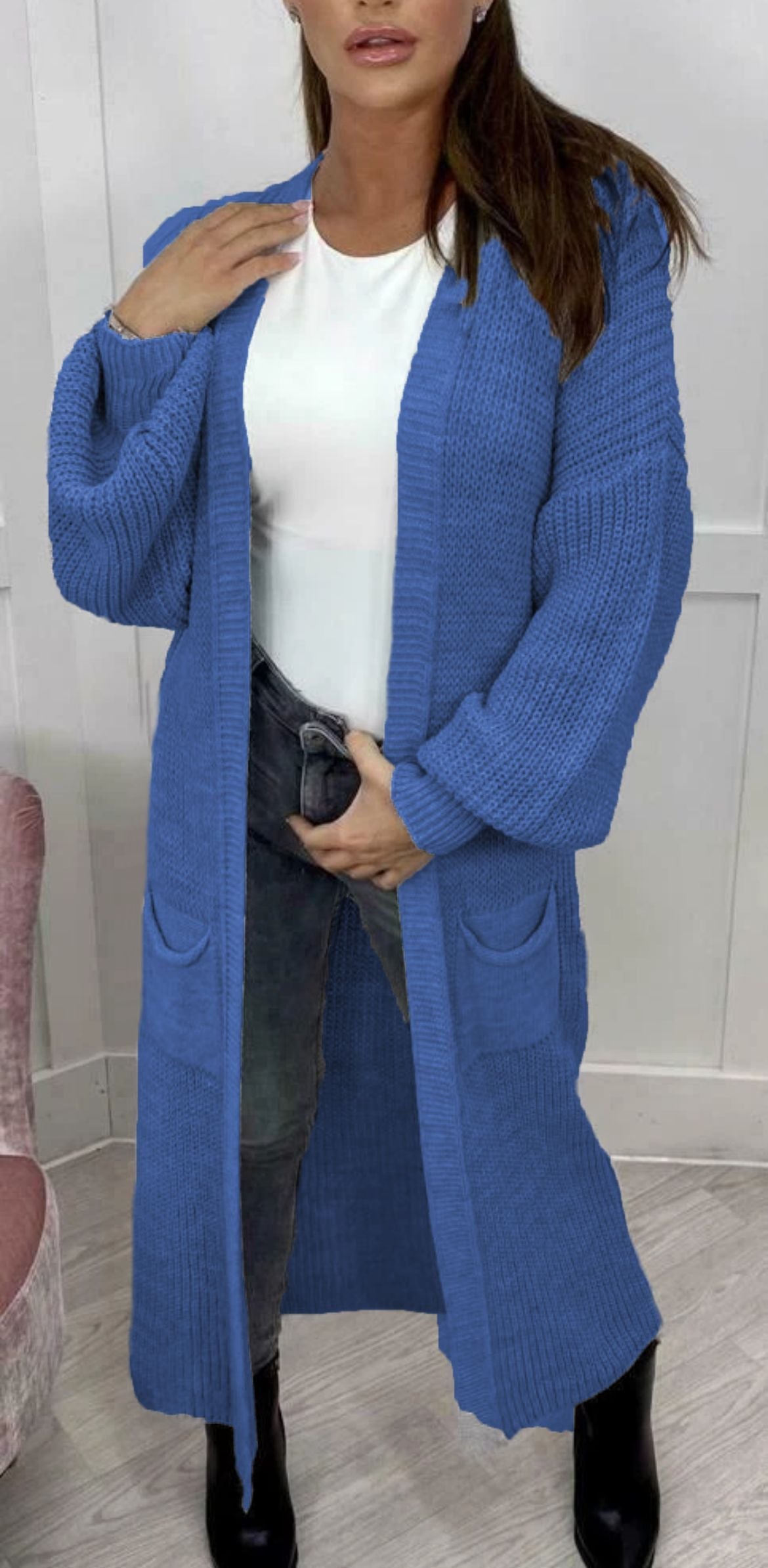 Women's Chunky Knit Cardigan with Open Sleeves