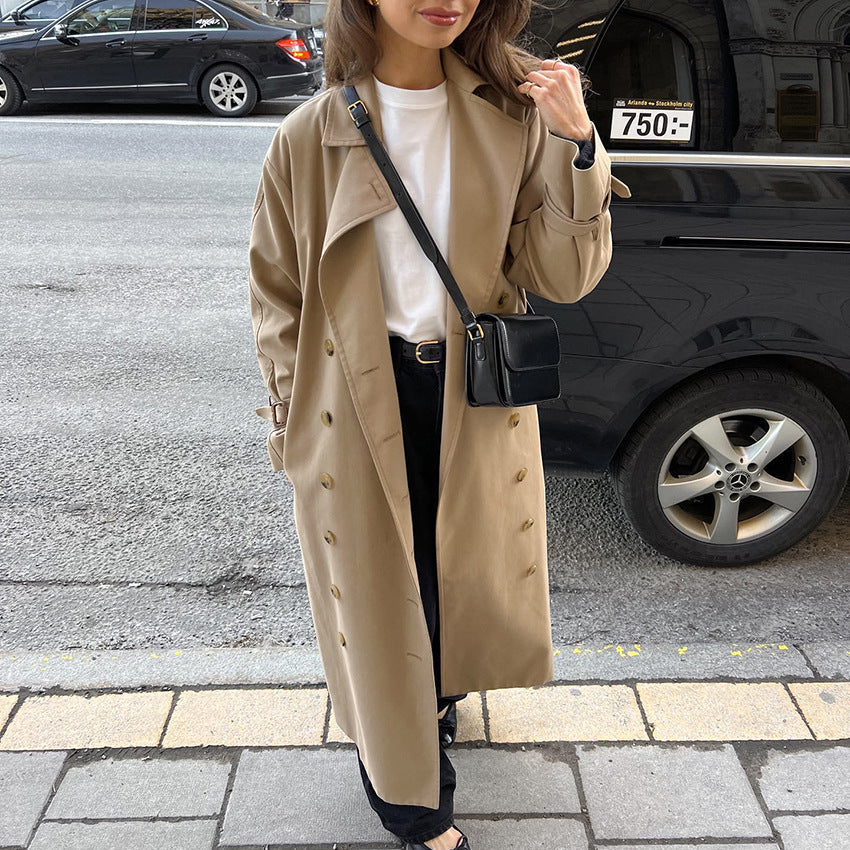 Elegant Trench Coat with Quality Craftsmanship and Loose Cut