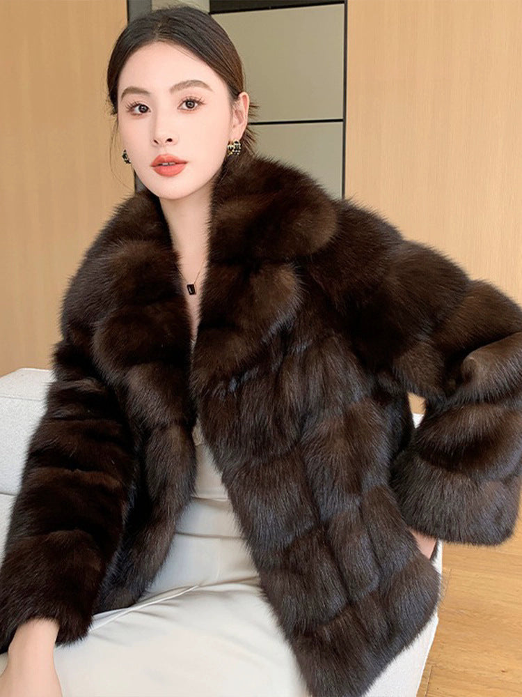 Women's Luxury Hooded Coat in High-Quality Faux Fur