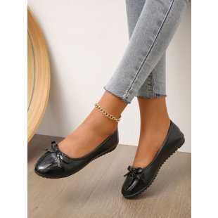Women's Ballet Flats with Color Block Design and Delicate Bow Detail