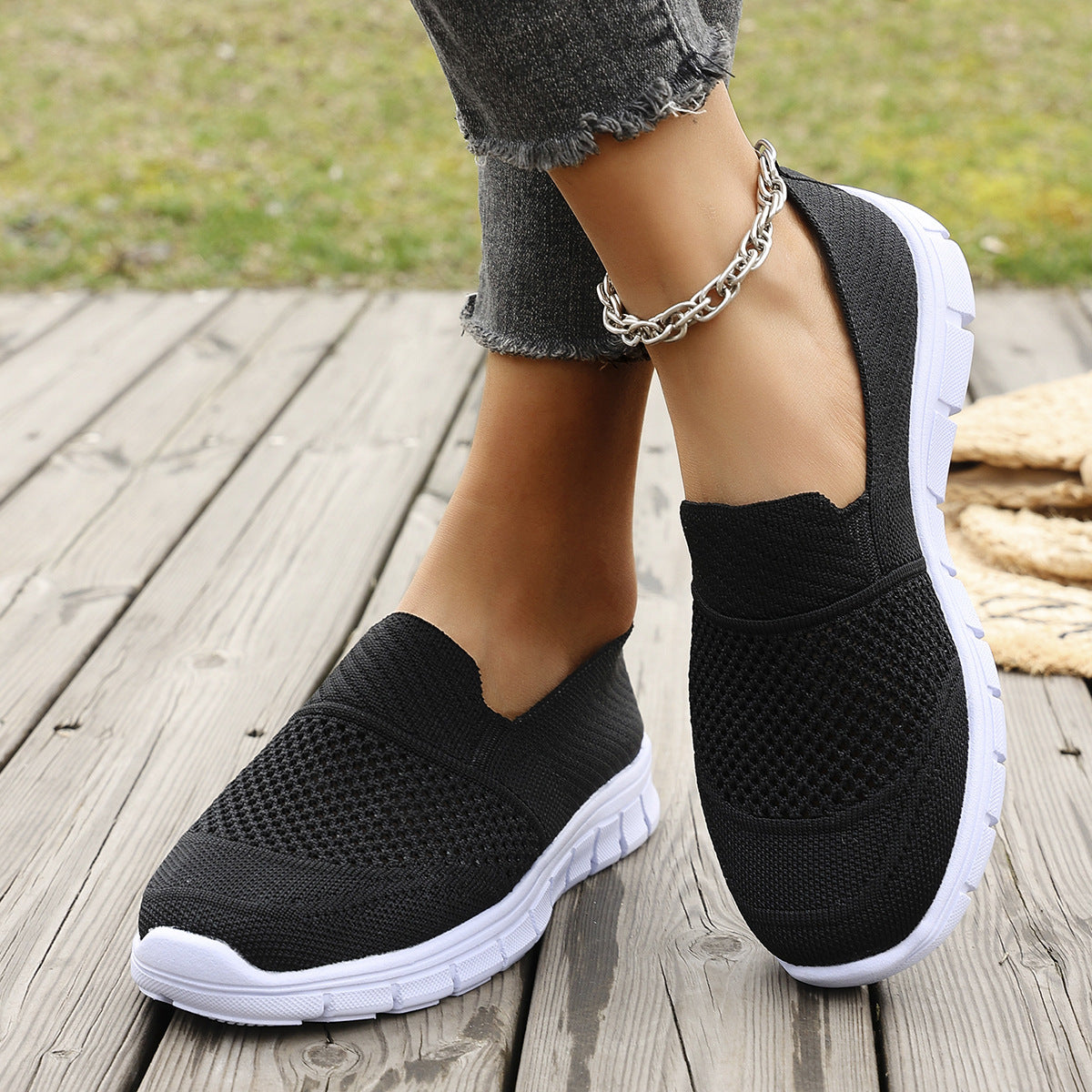 Women's Breathable Slip-On Sneakers with Elastic Insert