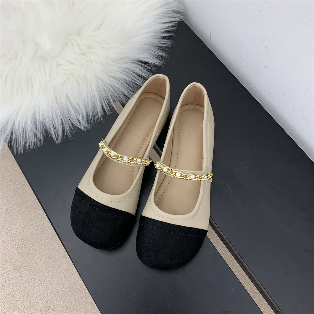 Women's Ballet Flats with Elegant Chain Detail
