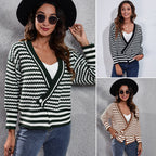 Women's Chunky Knit Sweater with Wave Pattern and Wide Cut
