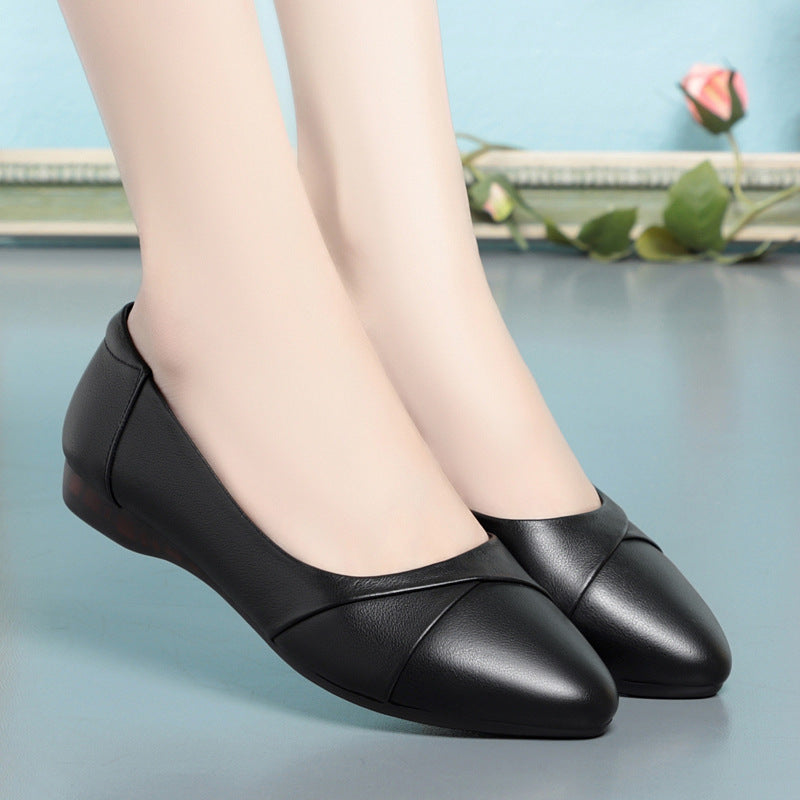 Women's Ballet Flats with Elegant Cut and Comfortable Footbed