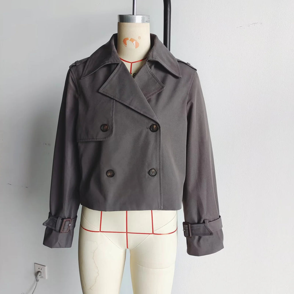 Women's Cropped Trench Coat with Double-Breasted Closure and Adjustable Sleeves