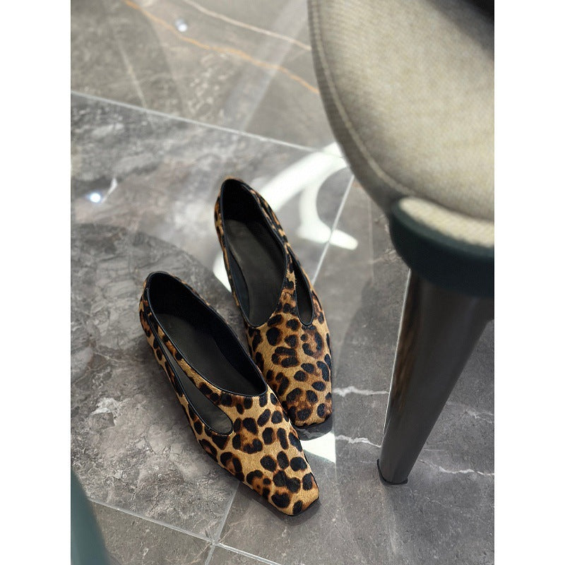 Women's Ballet Flats with Elegant Animal Print and Smooth Inner Padding