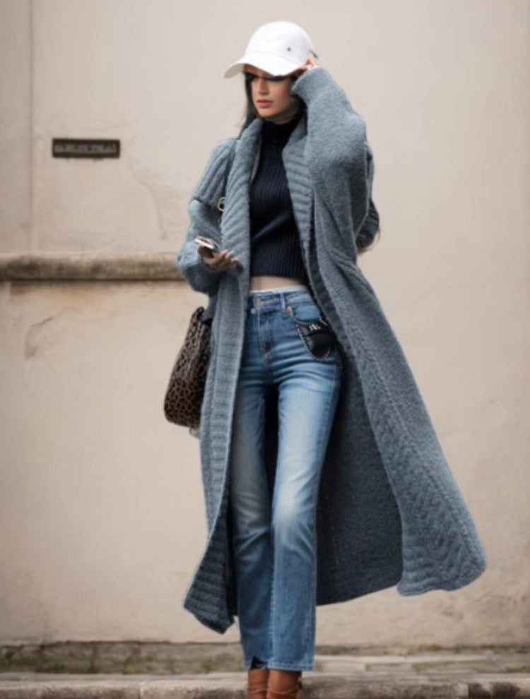 Women's Large Knit Coat with Voluminous Sleeves and Modern Cut