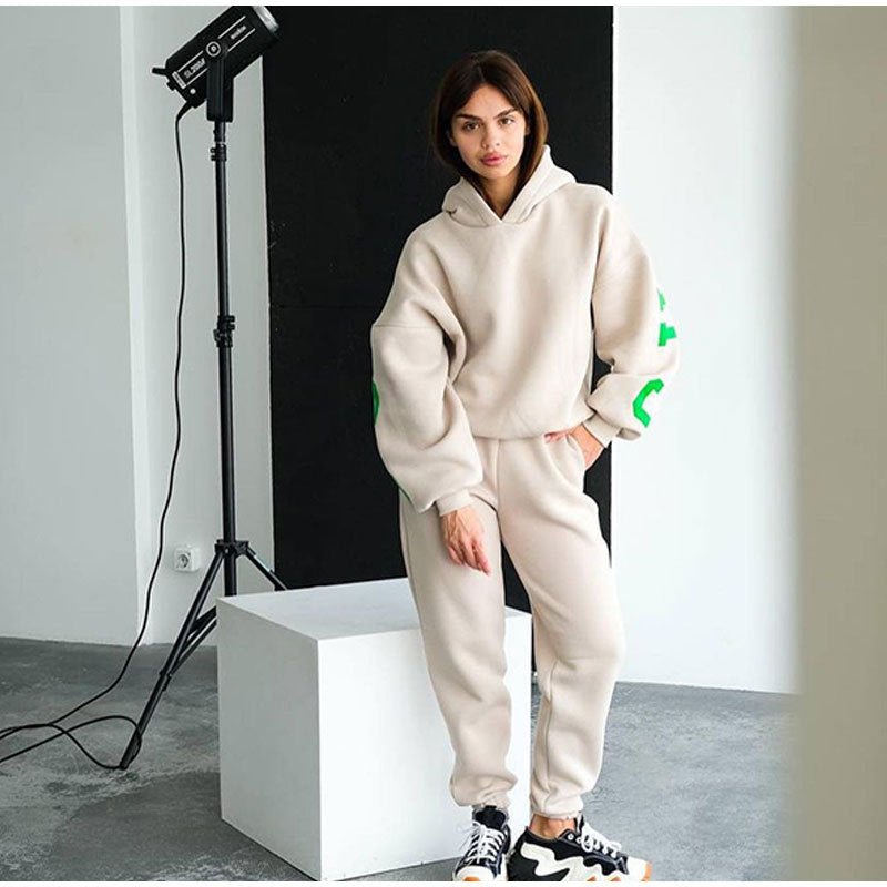 Women's Casual Oversized Sweat Suit with Hood and Elastic Waist