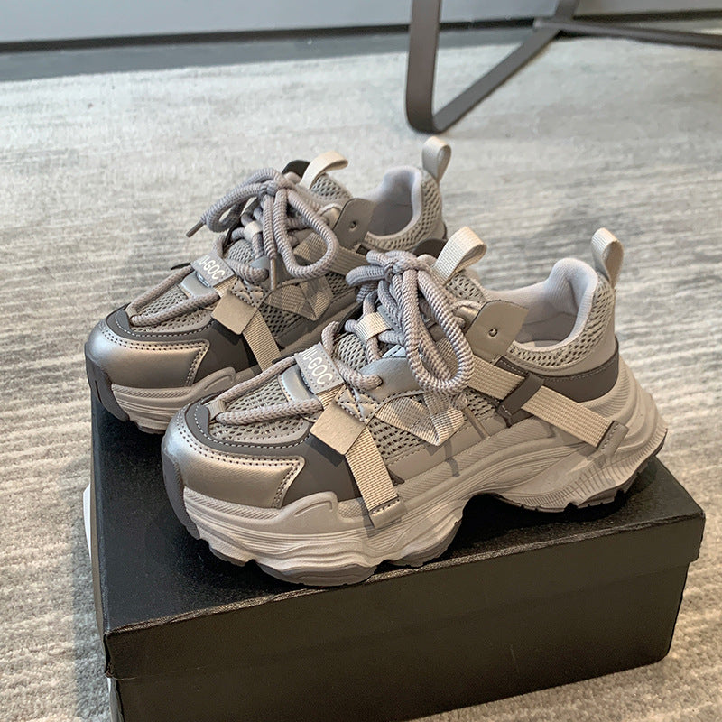 Women's Breathable Sneakers with Innovative Lacing System